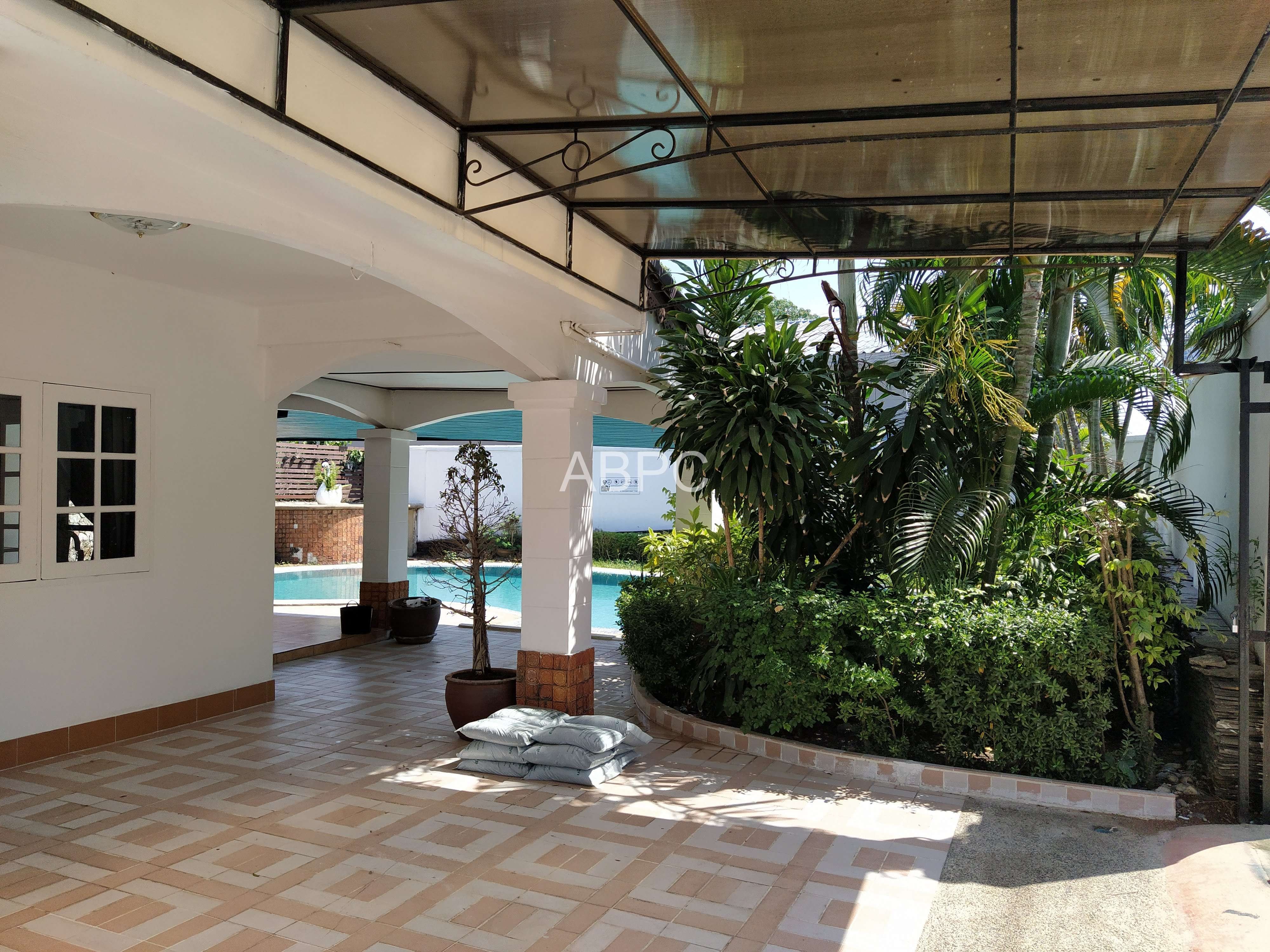3 Bedrooms 3 Bathrooms in Pratumnak photo 10