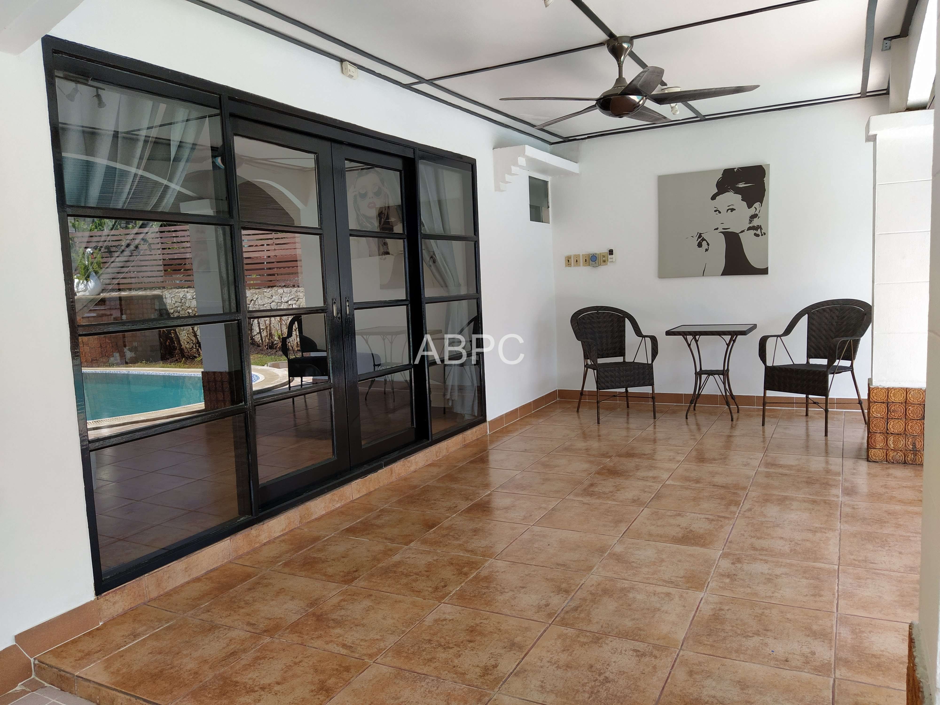 3 Bedrooms 3 Bathrooms in Pratumnak photo 7