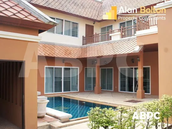 6 Bed 6 Bath in East Pattaya HS3887