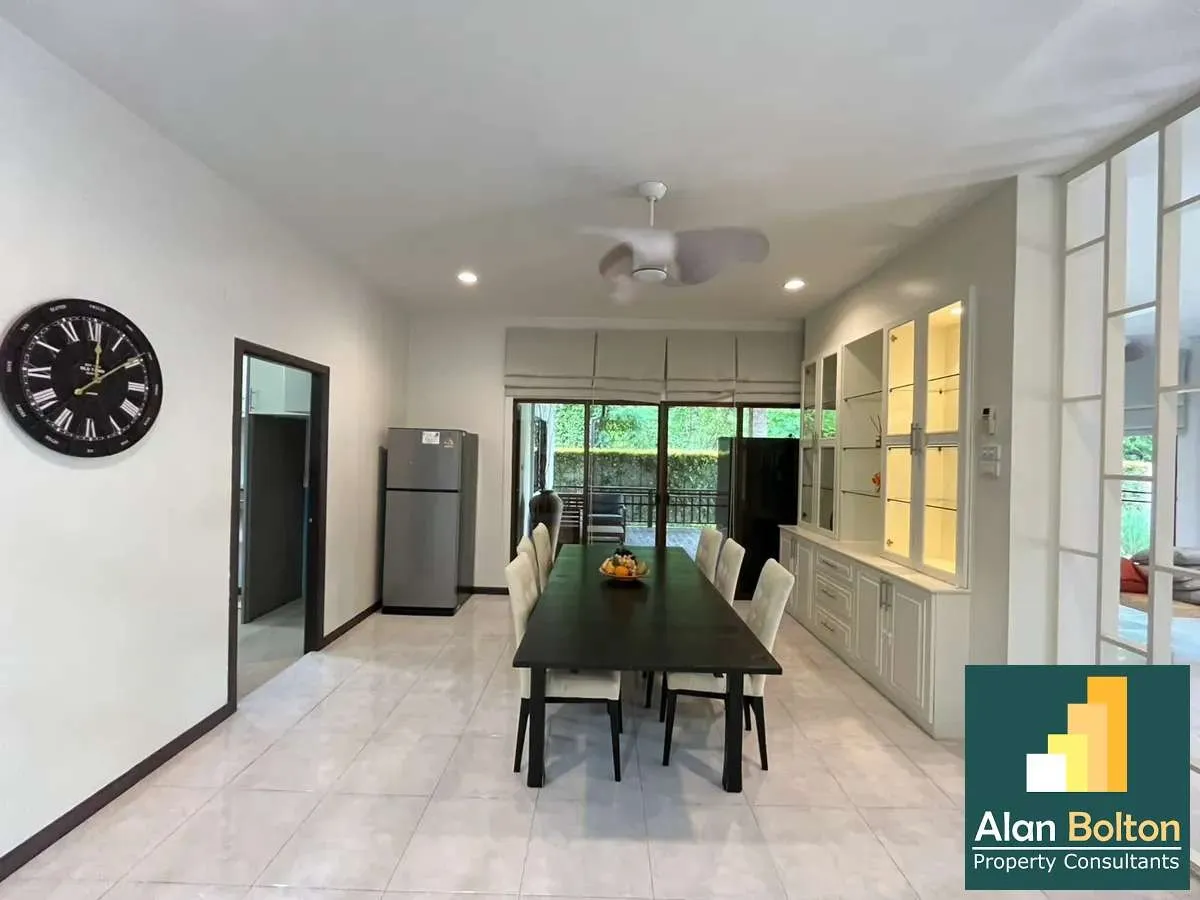 House for rent 4 Bedrooms 4 Bathrooms in East Pattaya photo 16