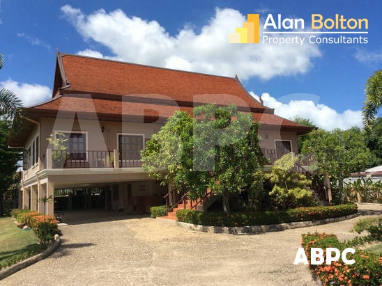 4 Bed 5 Bath Pool Villa in Huay Yai HS4283 photo 2