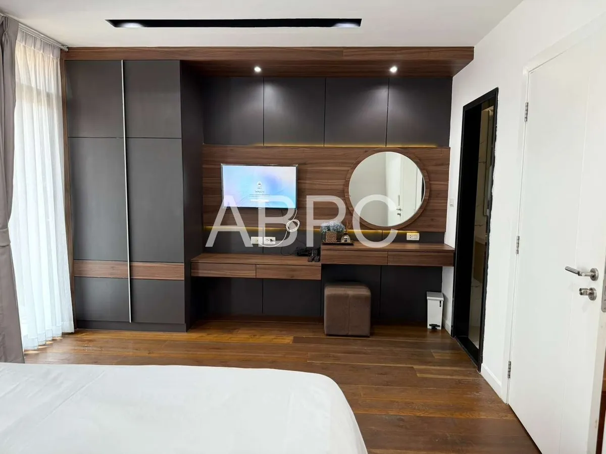 4 Bed 6 Bath Villa in East Pattaya - The Win Residence photo 7