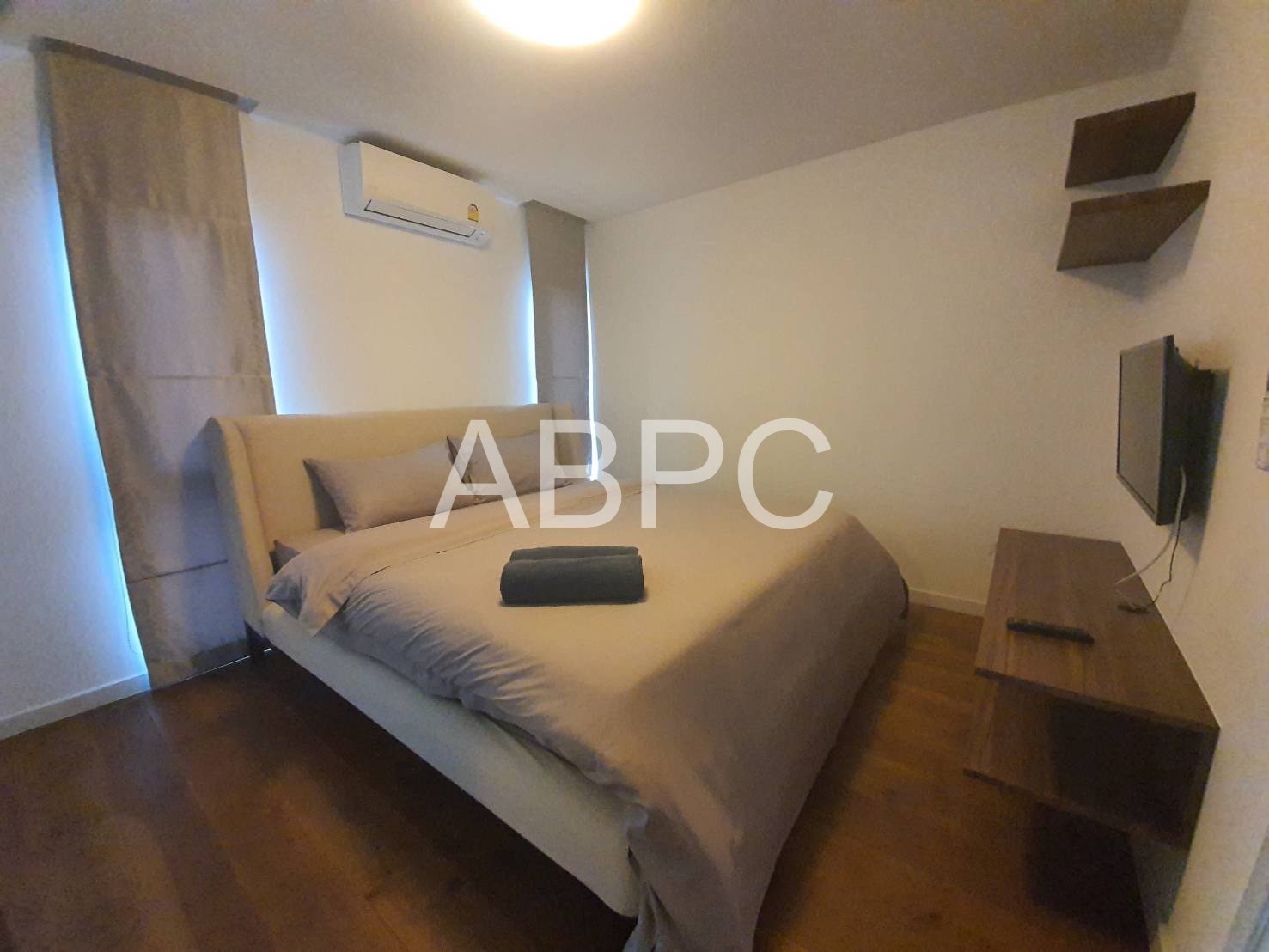 4 Bed 6 Bath in East Pattaya - The Win Residence photo 12
