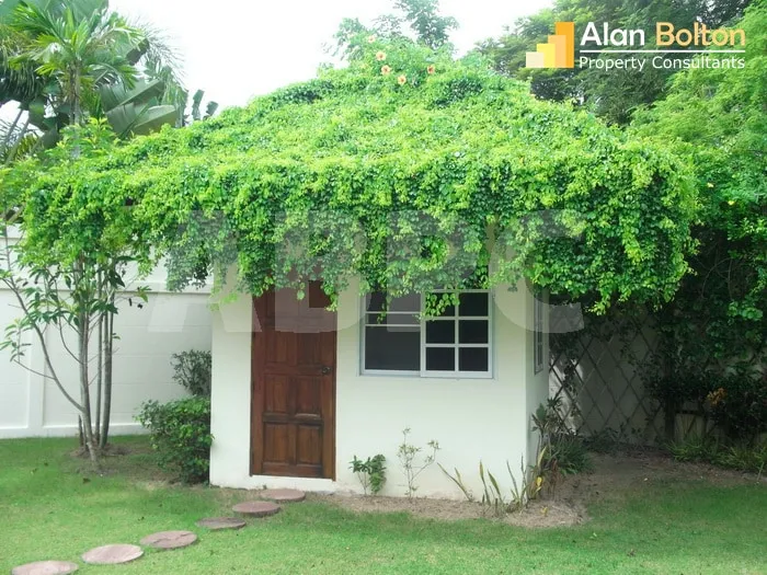 4 Bed 6 Bath Pool Villa in East Pattaya photo 7