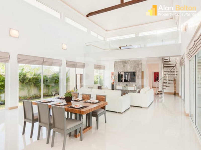 Stunning 3 Bed Villa For Rent for 140,000 baht monthly photo 4