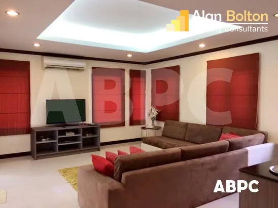 3 Bed 3 Bath Pool Villa In Na Jomtien photo 3