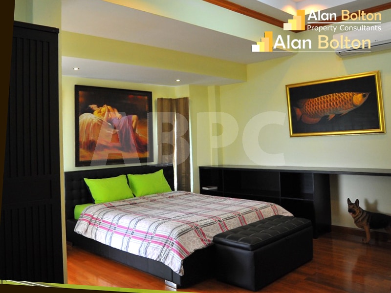 4 Bed - 4 Bath Pool Villa in Huay Yai photo 6