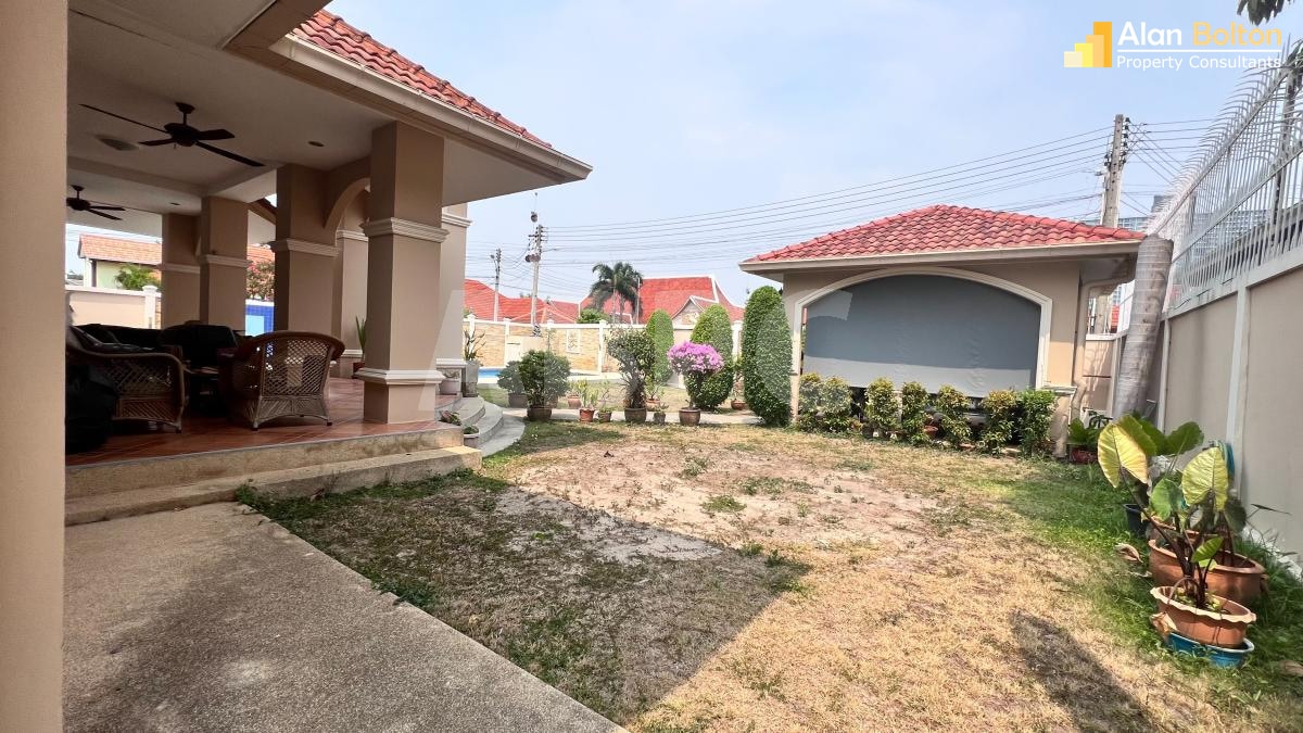 3 Bed 4 Bath Pool Villa In Jomtien photo 7
