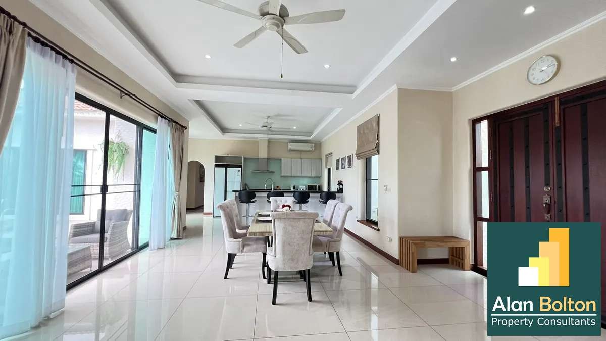 Luxury pool villa 4 Bedrooms 5 Bathrooms in Mapprachan photo 12