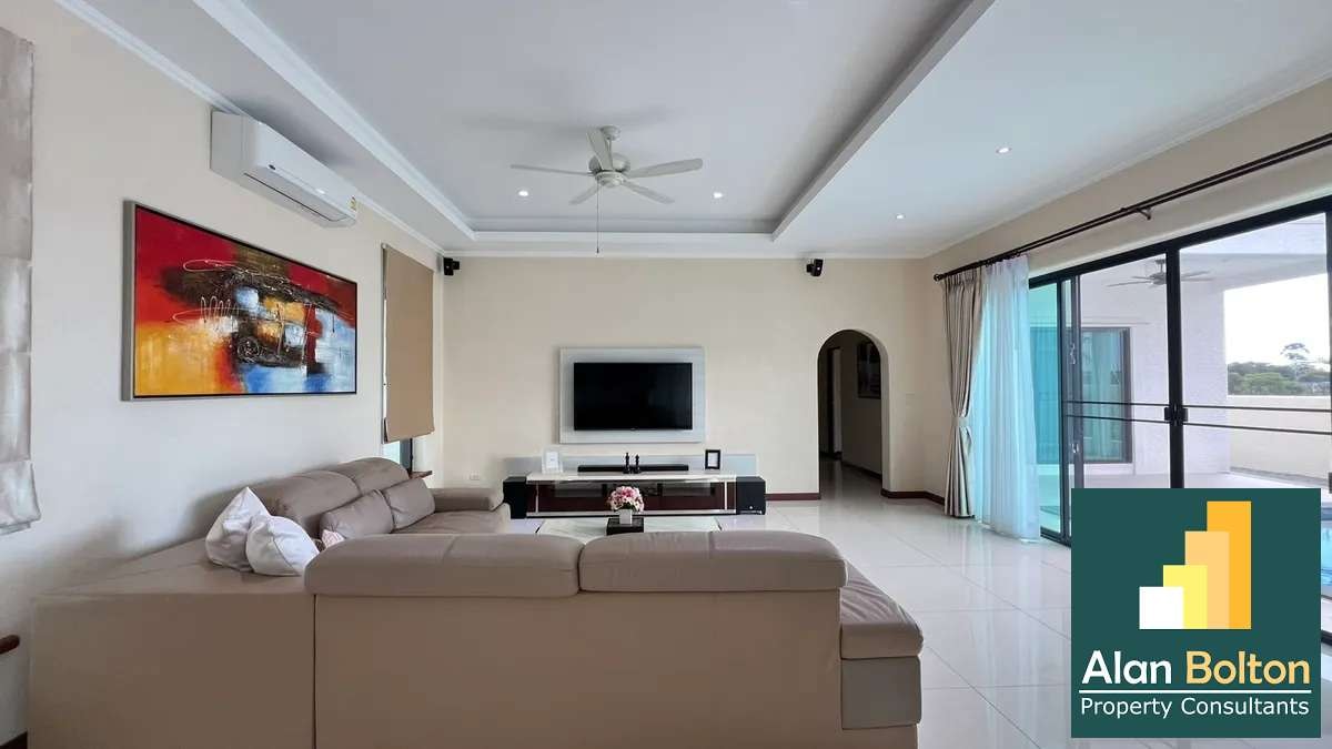 Luxury pool villa 4 Bedrooms 5 Bathrooms in Mapprachan photo 15