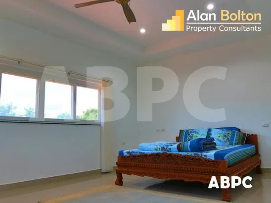 4 Bedroom Pool Villa in Miami Villas For Sale photo 4