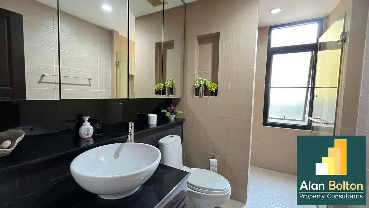 Newly Renovated 4 Bed Pool Villa in East Pattaya - The Village At Horseshoe Point photo 2