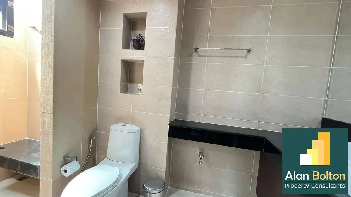 Newly Renovated 4 Bed Pool Villa in East Pattaya - The Village At Horseshoe Point photo 19