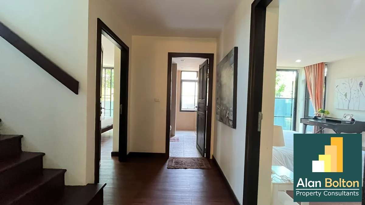 Newly Renovated 4 Bed Pool Villa in East Pattaya - The Village At Horseshoe Point photo 8