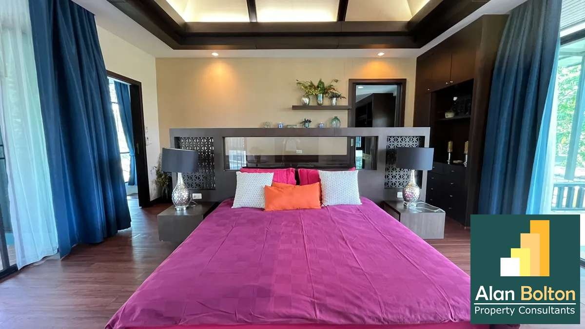 Newly Renovated 4 Bed Pool Villa in East Pattaya - The Village At Horseshoe Point photo 16