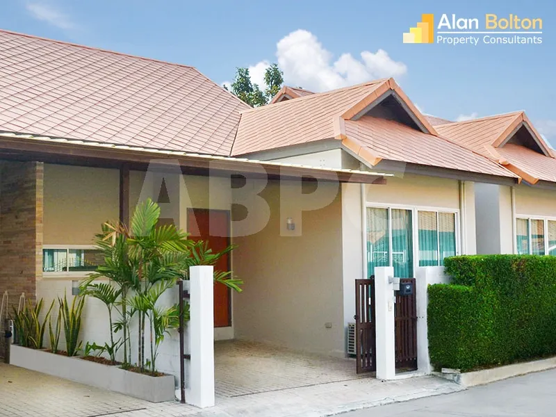 Modern 3 Bed 2 Bath Pool Villa In East Pattaya