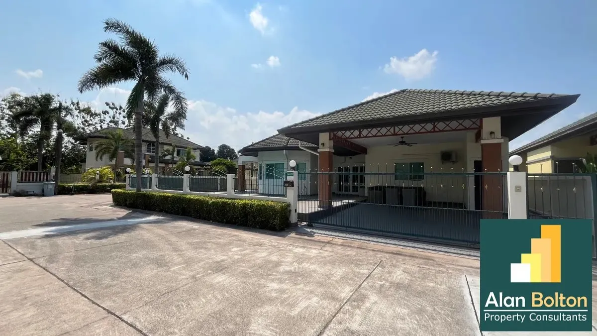 Pool villa 4 Bedrooms 4 Bathrooms in East Pattaya