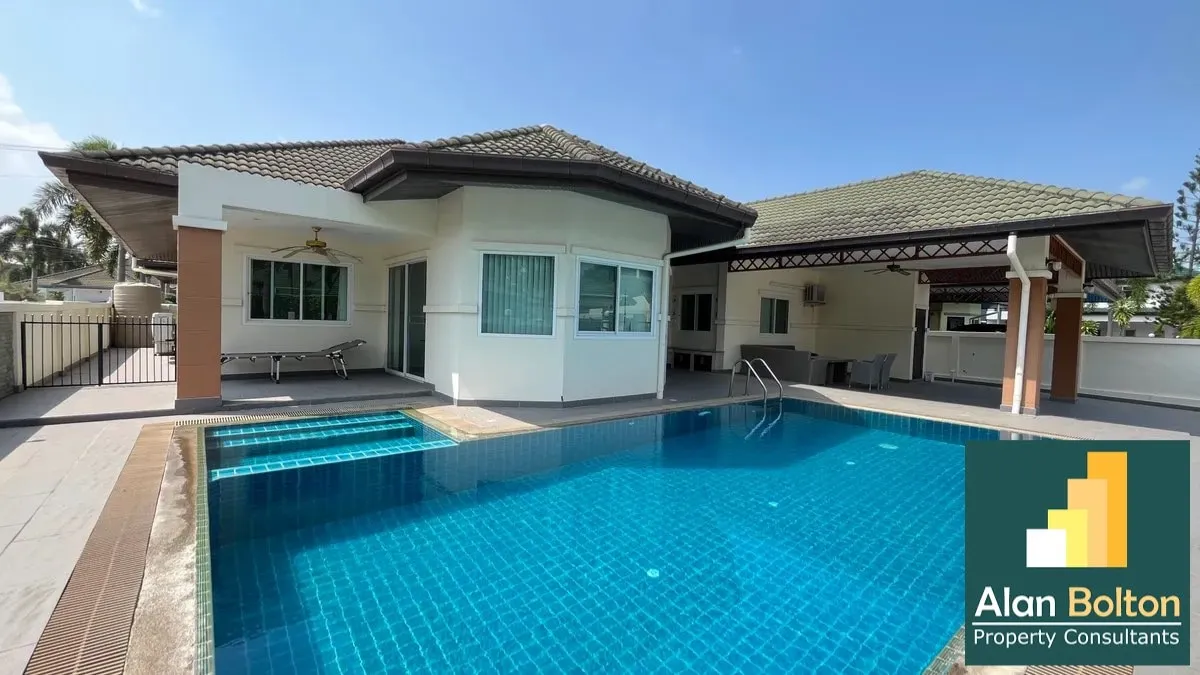 Pool villa 4 Bedrooms 4 Bathrooms in East Pattaya photo 2