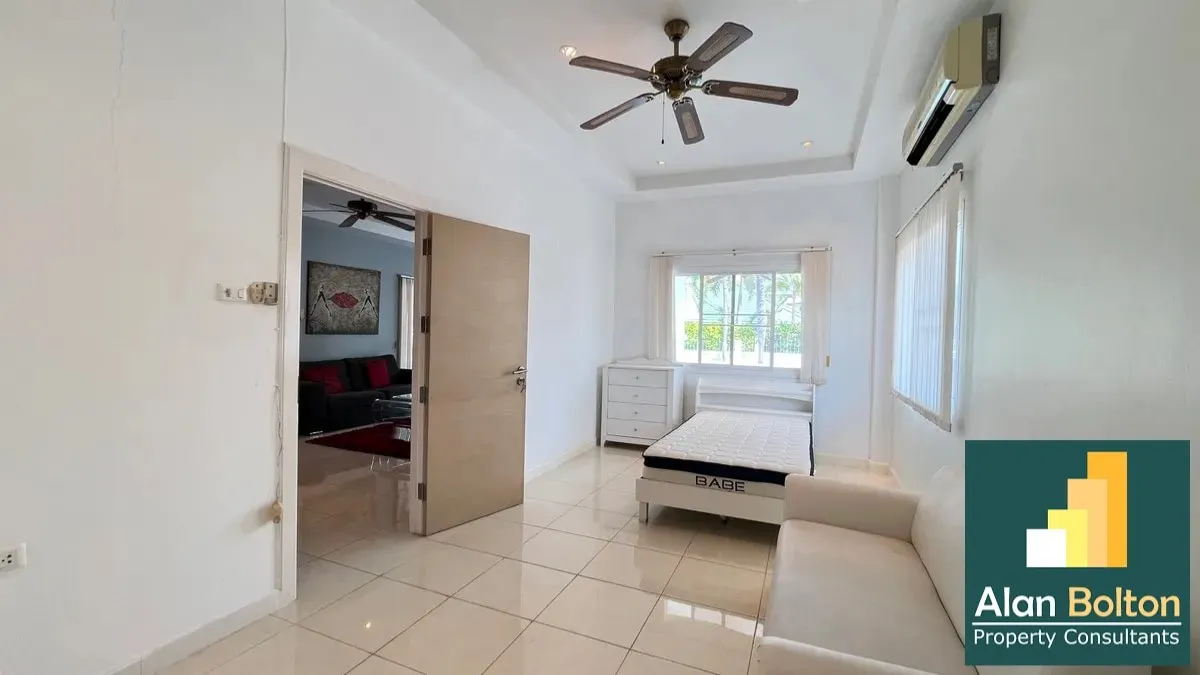 Pool villa 4 Bedrooms 4 Bathrooms in East Pattaya photo 20