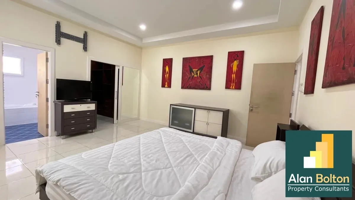 Pool villa 4 Bedrooms 4 Bathrooms in East Pattaya photo 23