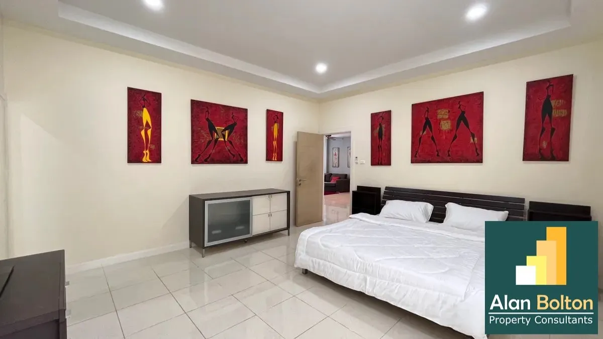 Pool villa 4 Bedrooms 4 Bathrooms in East Pattaya photo 7