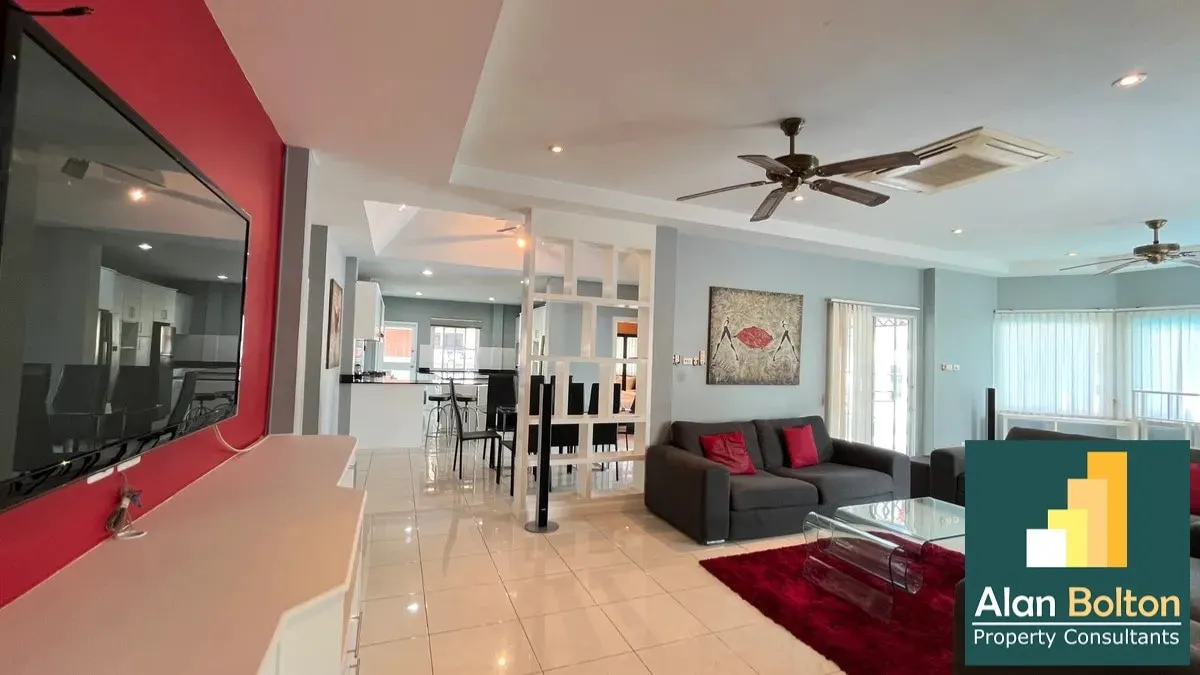Pool villa 4 Bedrooms 4 Bathrooms in East Pattaya photo 9