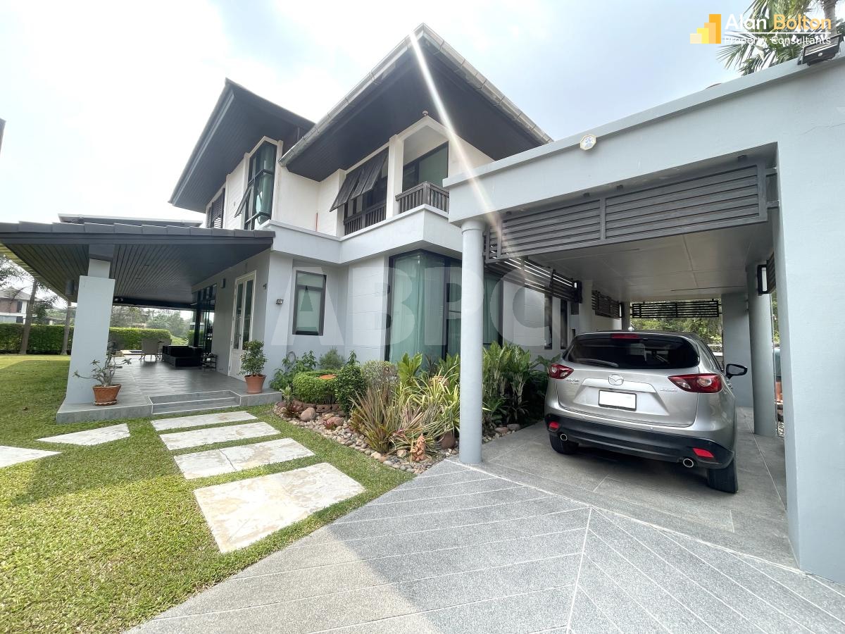 3 Bed 4 Bath in East Pattaya HS5267 photo 3