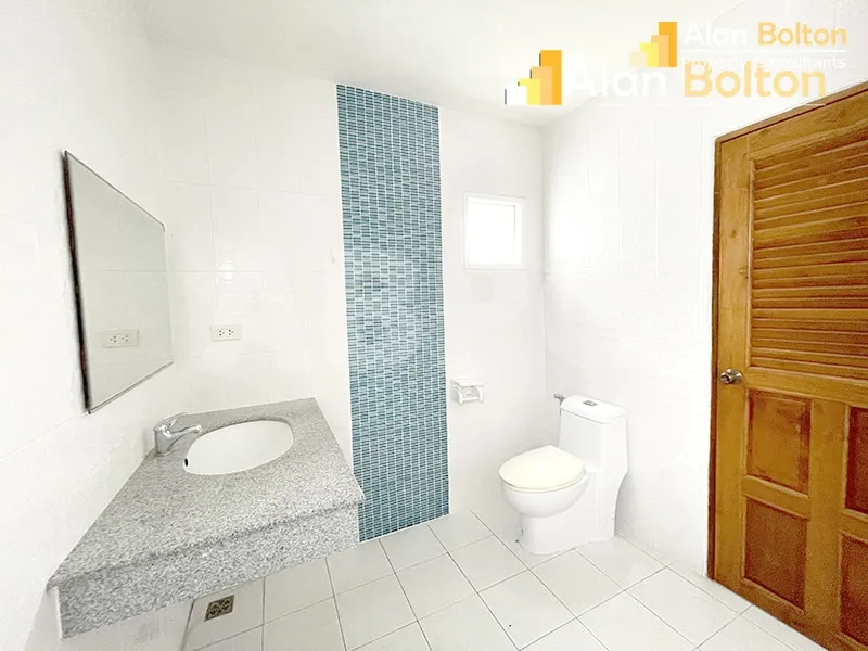 2 Bed Pool Villa in East Pattaya photo 7