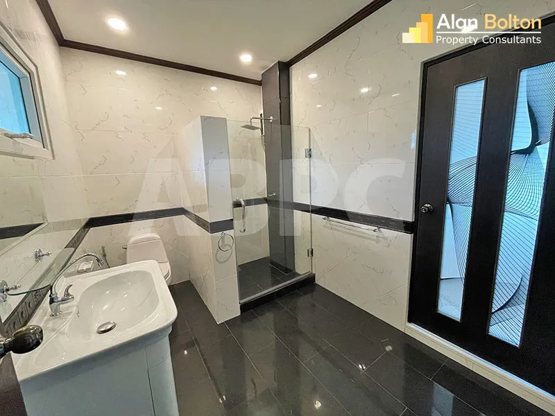 The Boltons - 3 Bed Pool Villa in East Pattaya photo 19