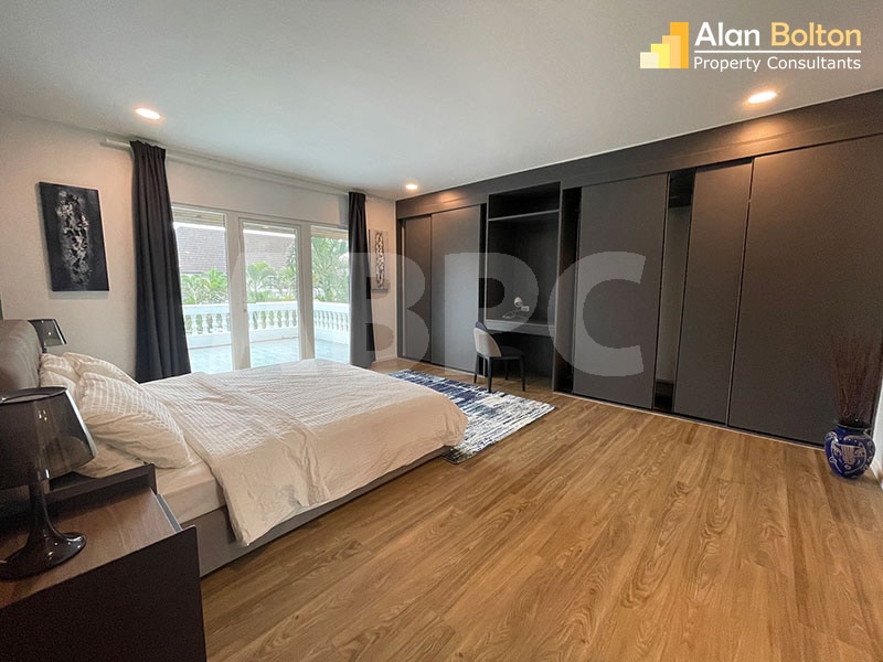 The Boltons - 3 Bed Pool Villa in East Pattaya photo 14