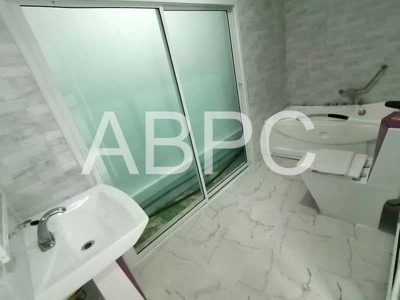 7 Bed 8 Bath Pool Villa in Jomtien photo 12