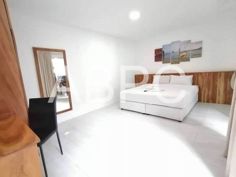 7 Bed 8 Bath Pool Villa in Jomtien photo 20