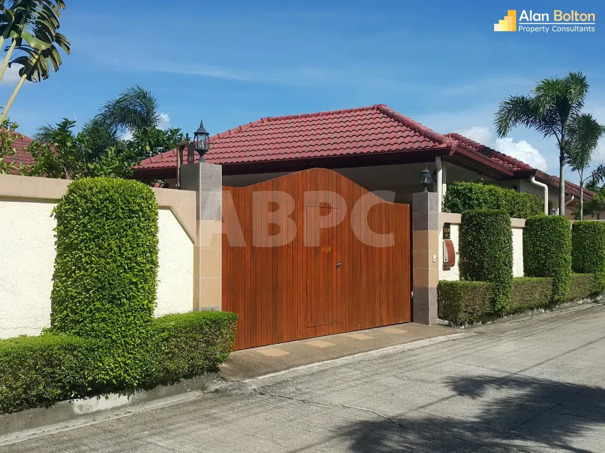 4 Bed 4 Bath in East Pattaya HS5367