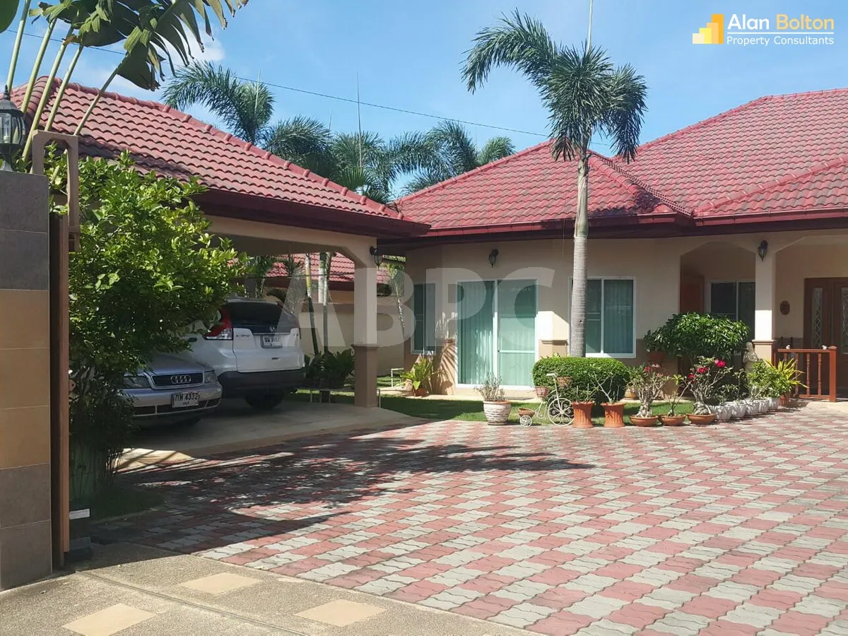 4 Bed 4 Bath in East Pattaya HS5367 photo 8