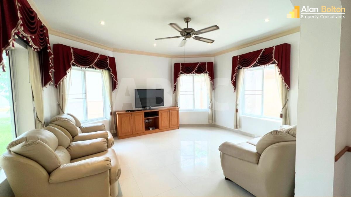 4 Bed 6 Bath in East Pattaya HS5368 photo 7