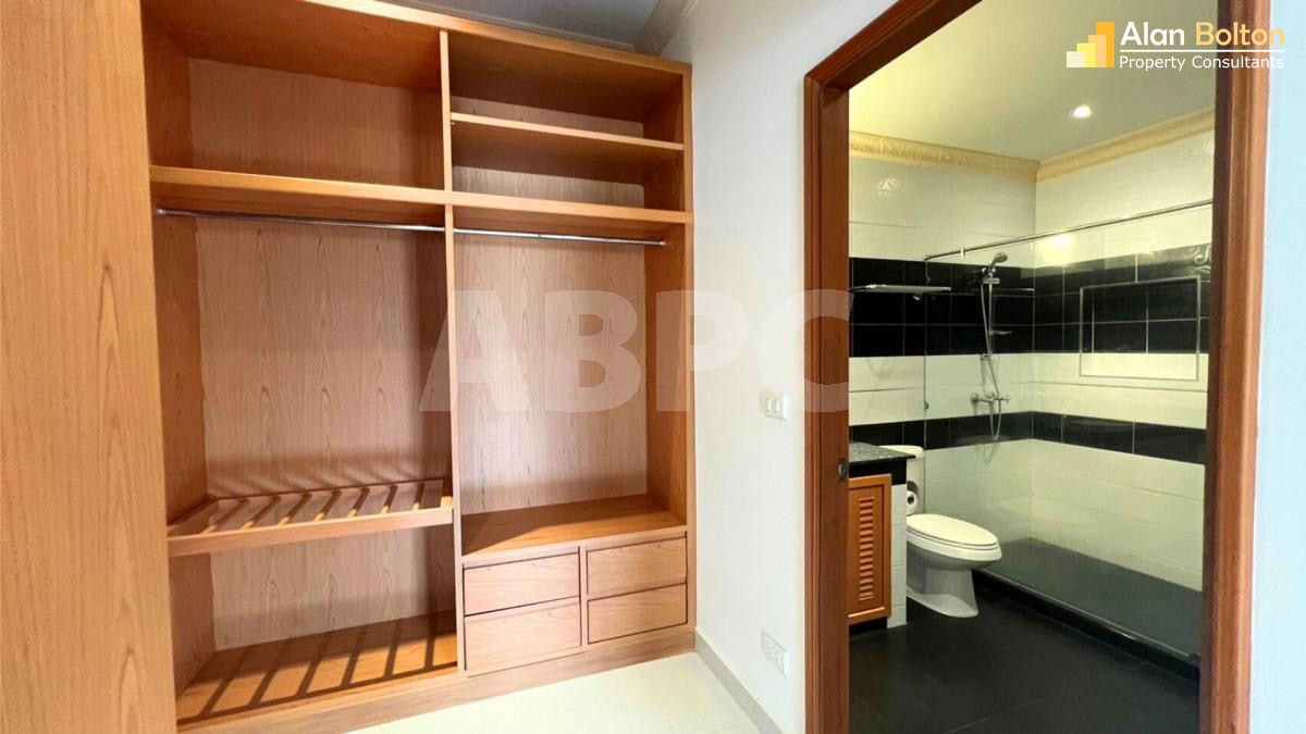 4 Bed 6 Bath in East Pattaya HS5368 photo 21