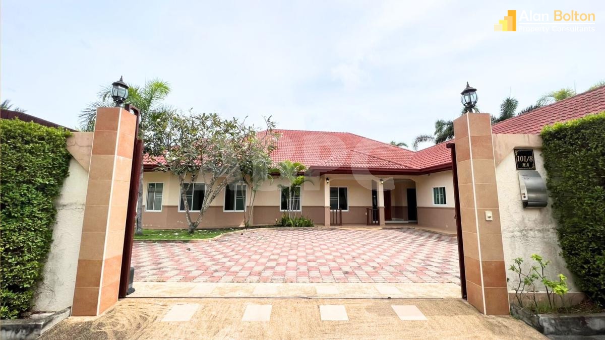 4 Bed 6 Bath in East Pattaya HS5368 photo 3