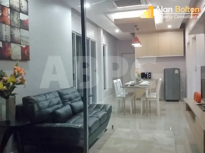 2 Bedroom House In East Pattaya - Baan Suk Siri photo 2