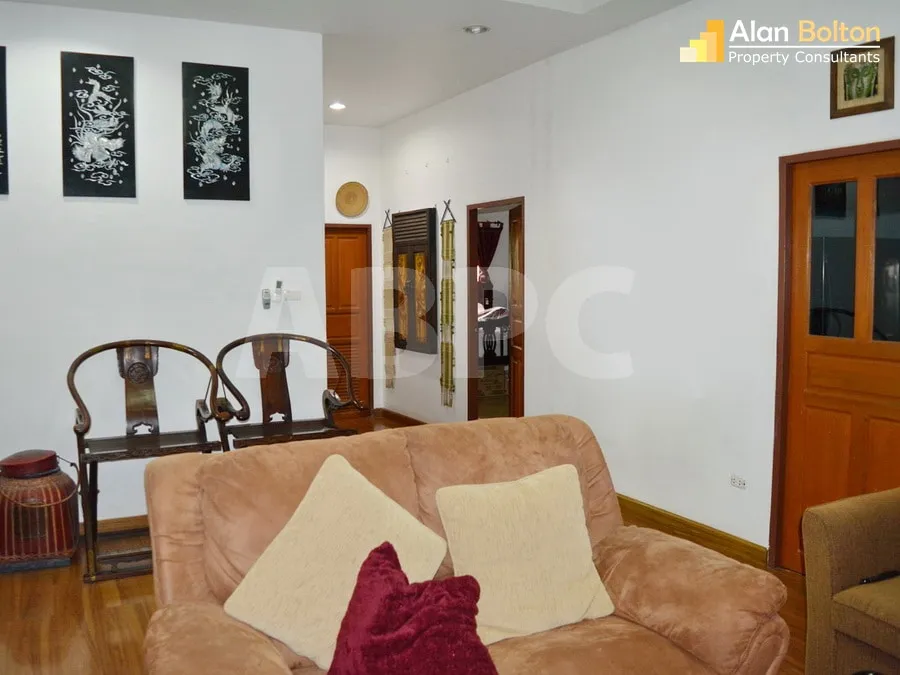 Spacious 4 Bedroom House in SP4 Village 4 For Sale photo 3