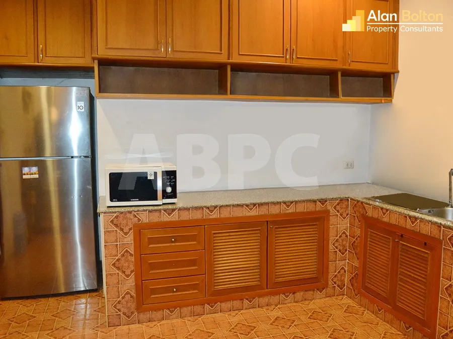 Spacious 4 Bedroom House in SP4 Village 4 For Sale photo 5