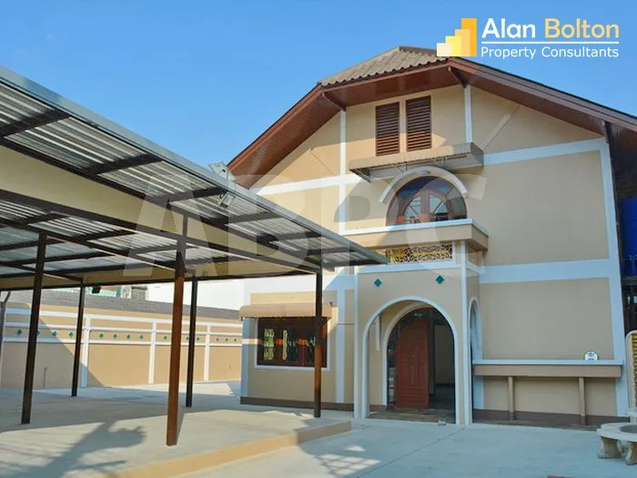 9 Bed 8 Bath House in South Pattaya photo 2