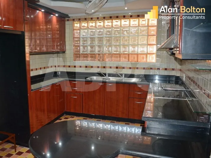 9 Bed 8 Bath House in South Pattaya photo 8