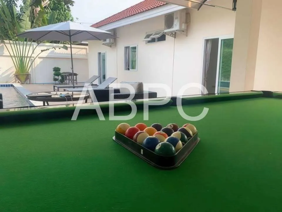 3 Bed 4 Bath Pool Villa in East Pattaya photo 2