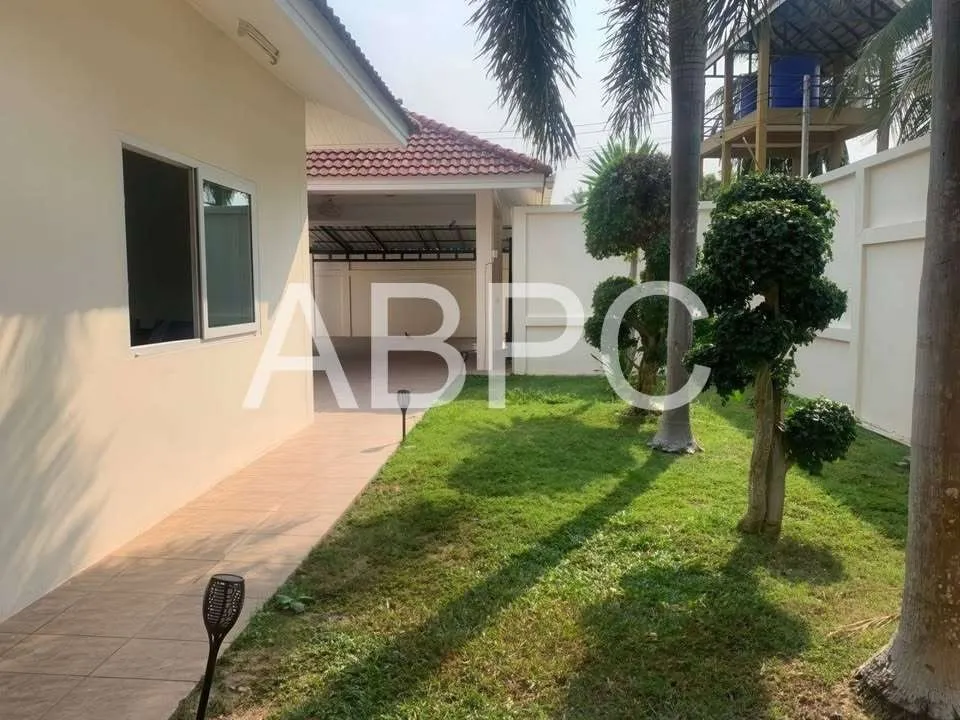3 Bed 4 Bath Pool Villa in East Pattaya photo 12