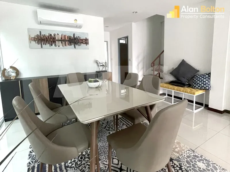 3 Bed - 4 Bath House in South Pattaya photo 4