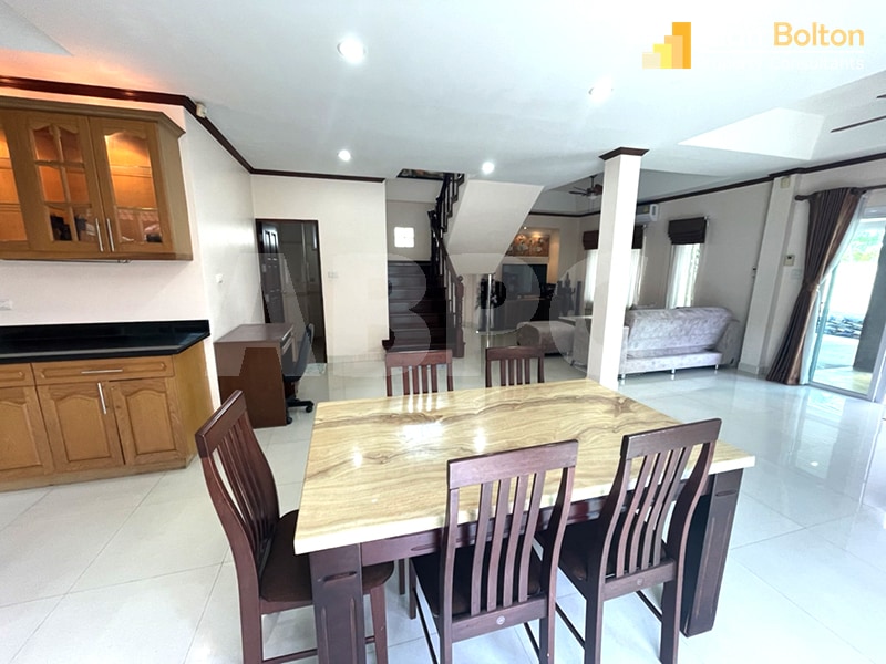 5 Bed 5 Bath Pool Villa in Jomtien photo 7