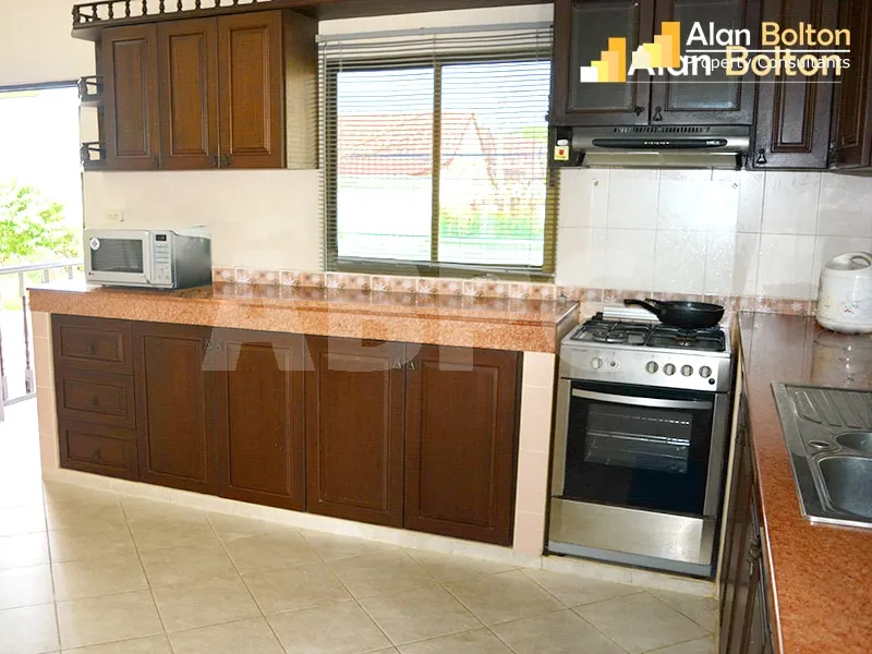 3 Bed 4 Bath in East Pattaya HS5548 photo 10
