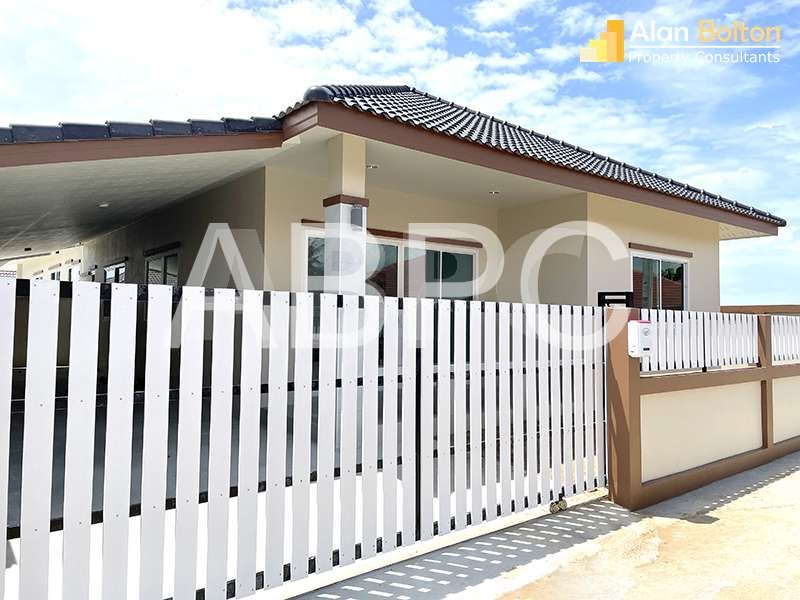 3 Bed 2 Bath House in East Pattaya photo 3