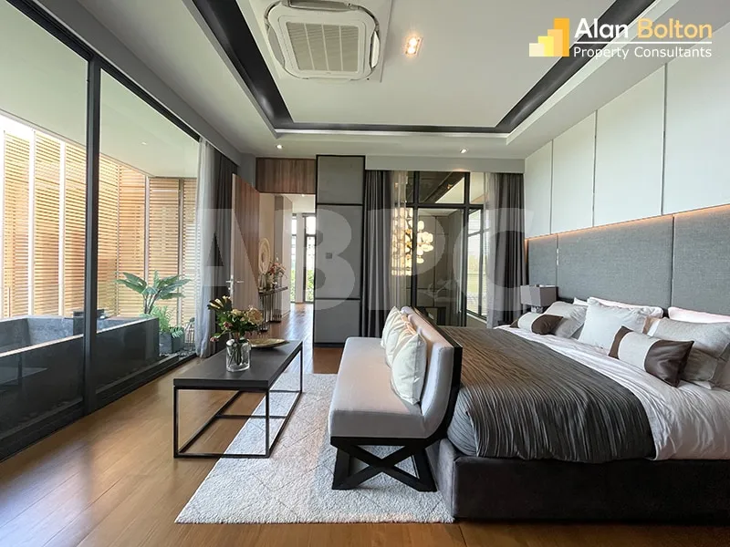 Brand New Luxury 4 Bedroom House For Sale photo 5