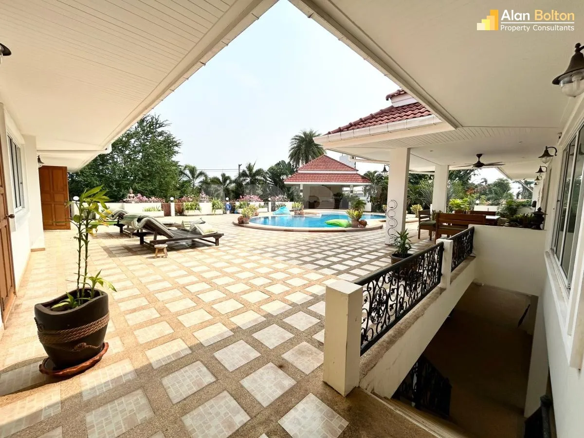 5 Bed 6 Bath Pool Villa In East Pattaya photo 36